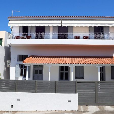 Axs First Floor Apartment Aegina Town Kültér fotó