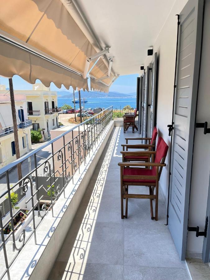 Axs First Floor Apartment Aegina Town Kültér fotó